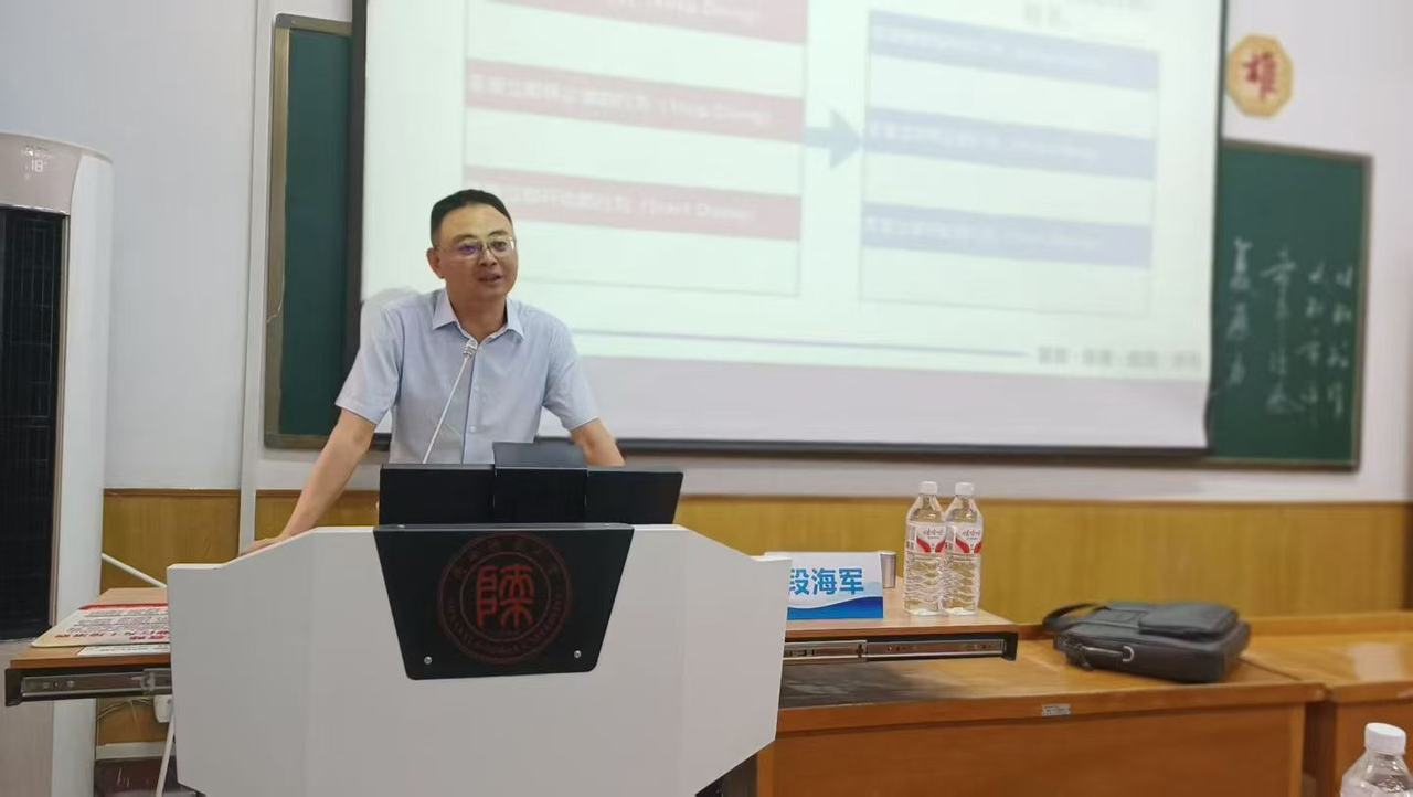 C:/Users/ASUS/Desktop/段海军.jpg段海军